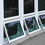 BOTTOM HUNG AWNING WINDOWS AND ALL 3 ARE OPEN
