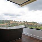 CORNER-LESS PANORAMIC BATHROOM WINDOW UNITS MAINLY GLASS